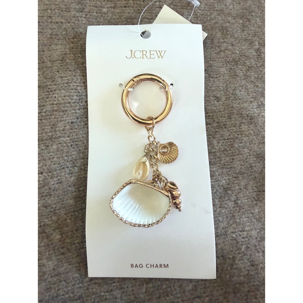 J.Crew Seashell Bag Charm Gold Tone White Scallop Conch Keychain New CT796